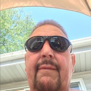 Meet your Posher, Bob